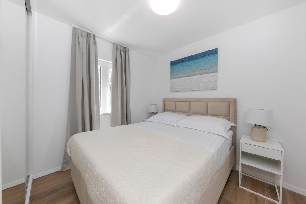 Ferienwohnung Enjoy Trogir Ciovo Exterior foto