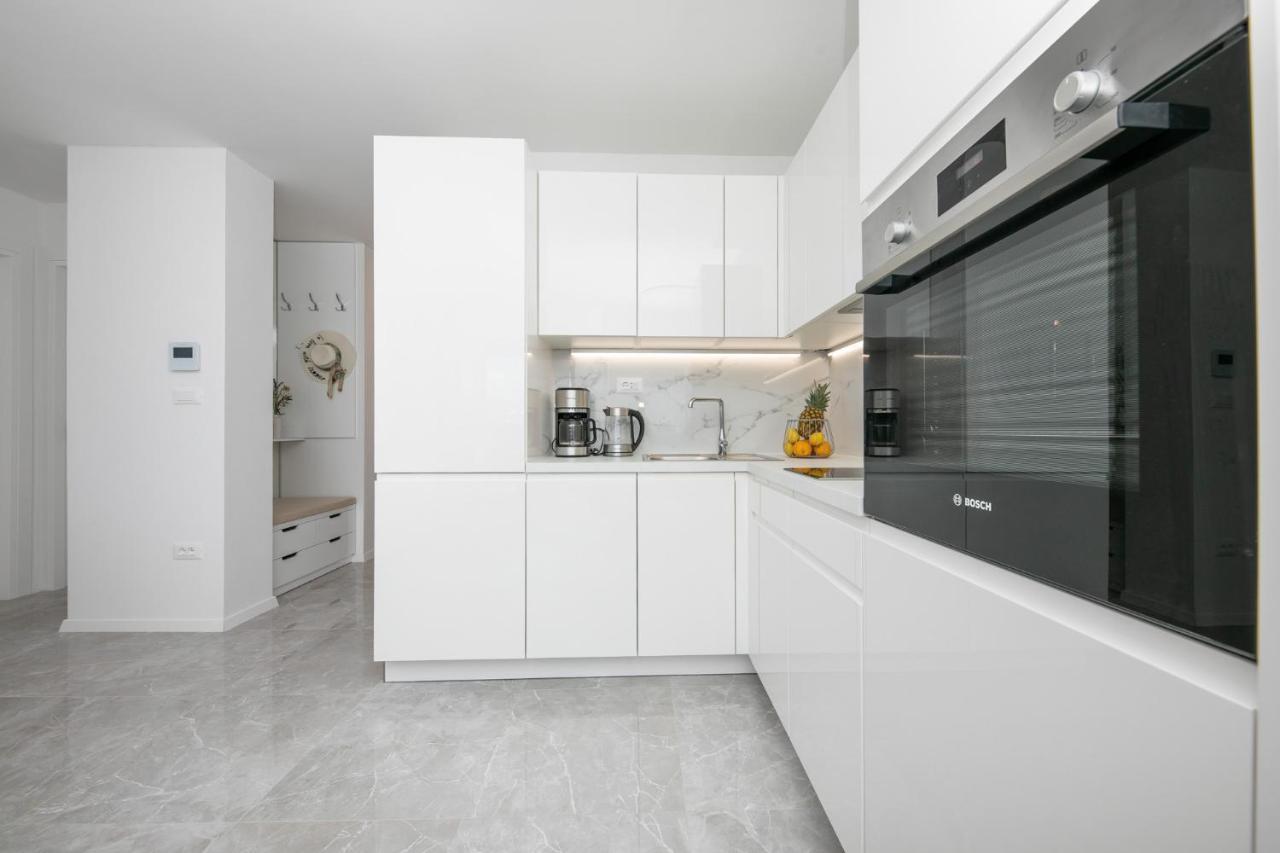 Ferienwohnung Enjoy Trogir Ciovo Exterior foto