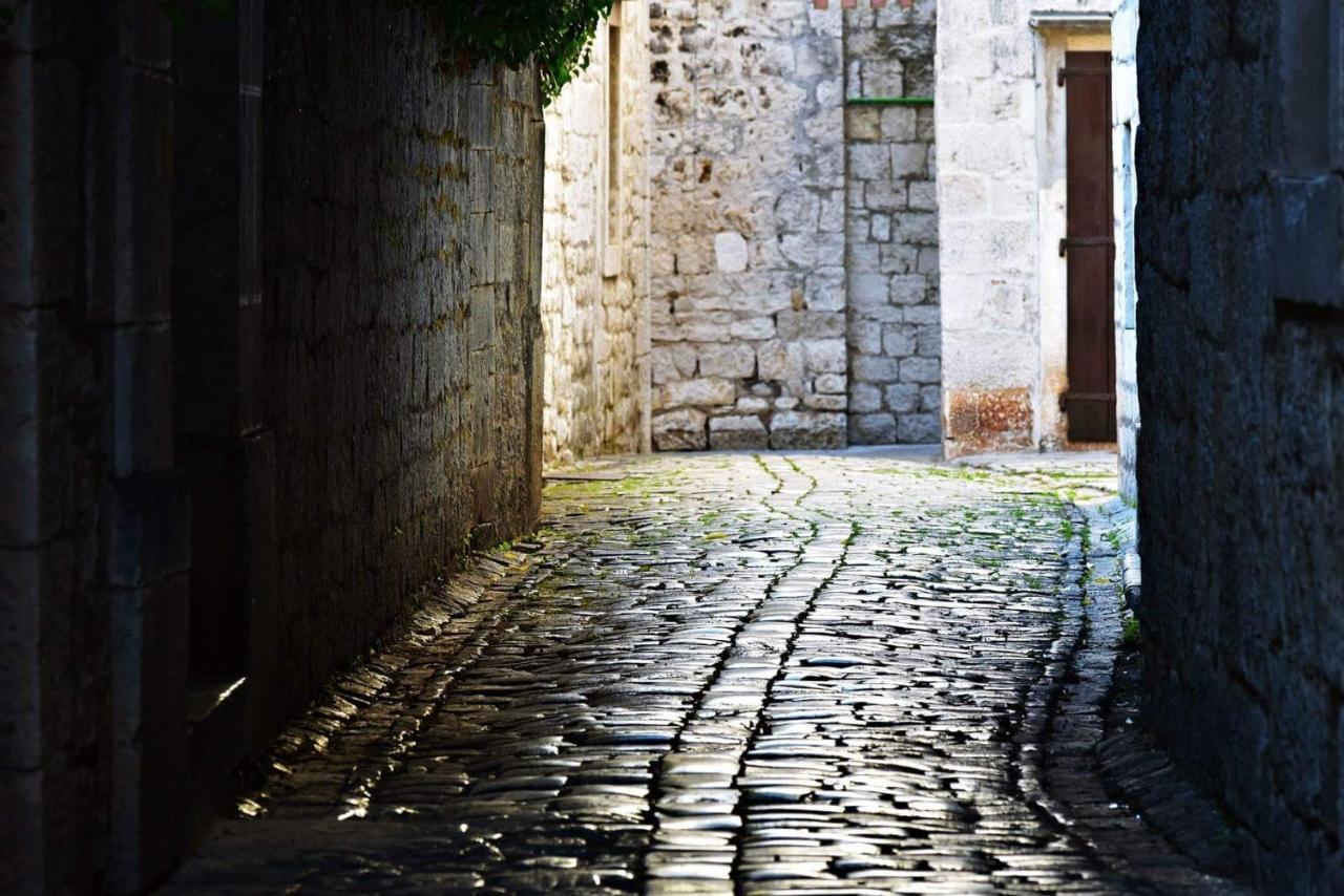 Ferienwohnung Enjoy Trogir Ciovo Exterior foto