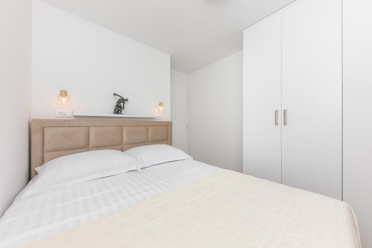 Ferienwohnung Enjoy Trogir Ciovo Exterior foto