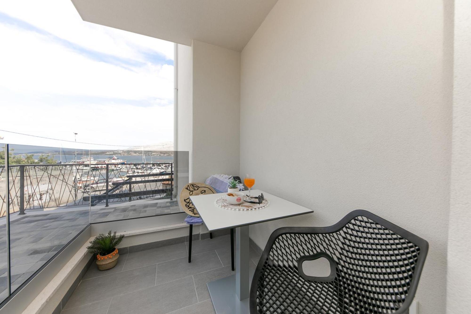 Ferienwohnung Enjoy Trogir Ciovo Exterior foto